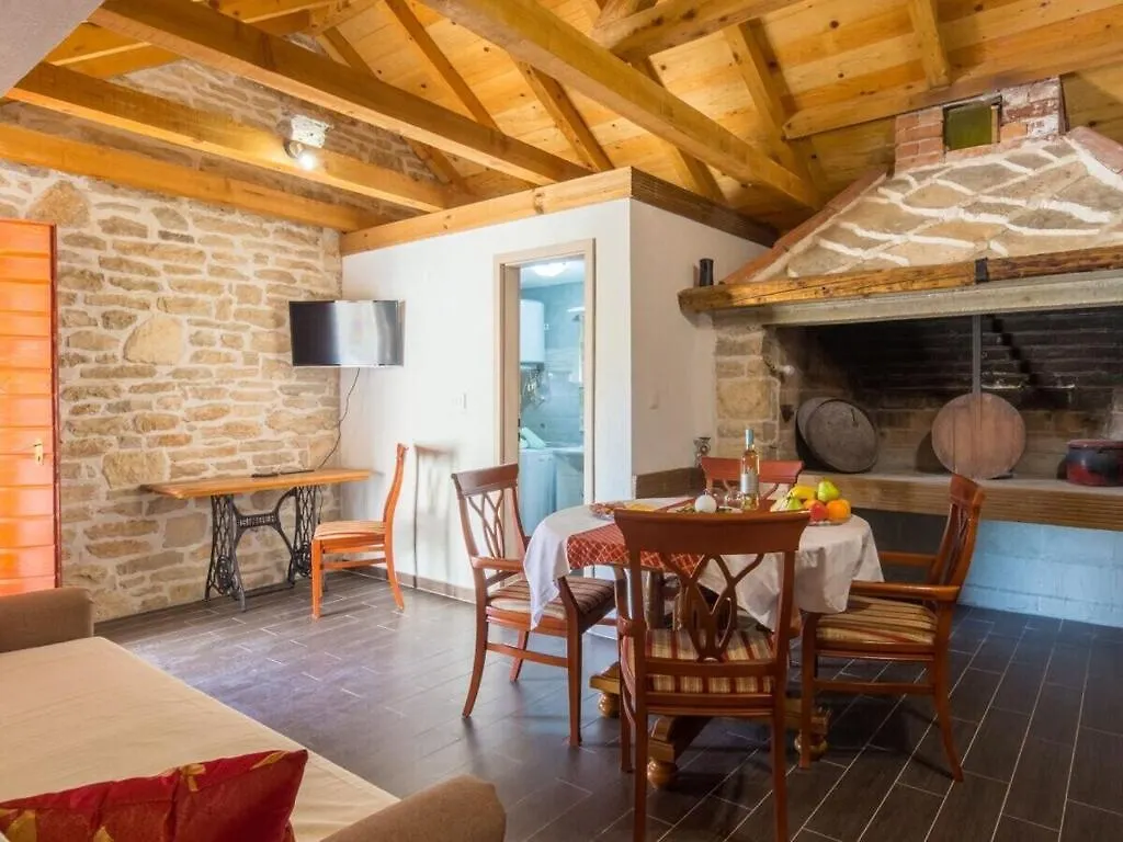 Irena Comfortable Holiday Residence Benkovac Holiday home