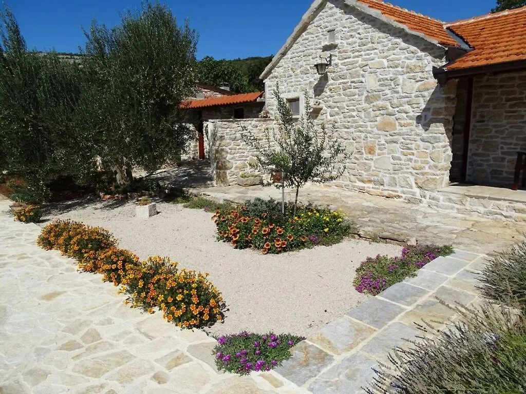 Irena Comfortable Holiday Residence Benkovac