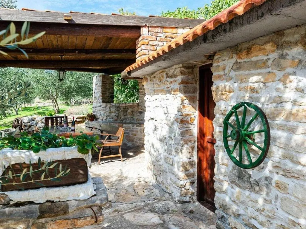 Irena Comfortable Holiday Residence Benkovac 0*,
