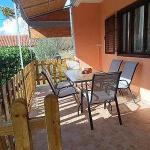  Ferienhaus Visnja